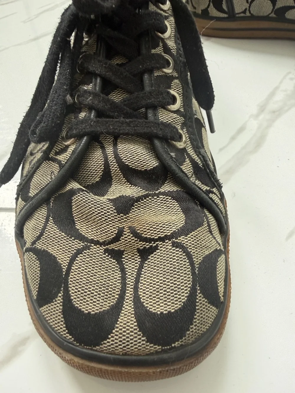 Coach Drake Low-Top Signature Canvas Sneakers in Tan and Black - Picture 4 of 14